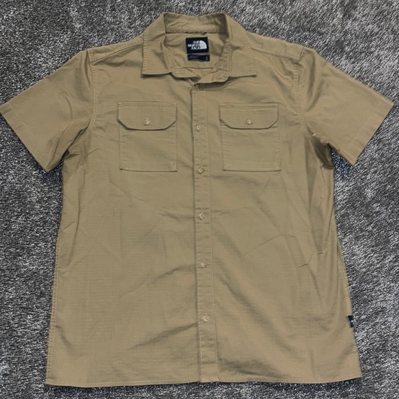 The North Face size large button down top - Picture 1 of 11